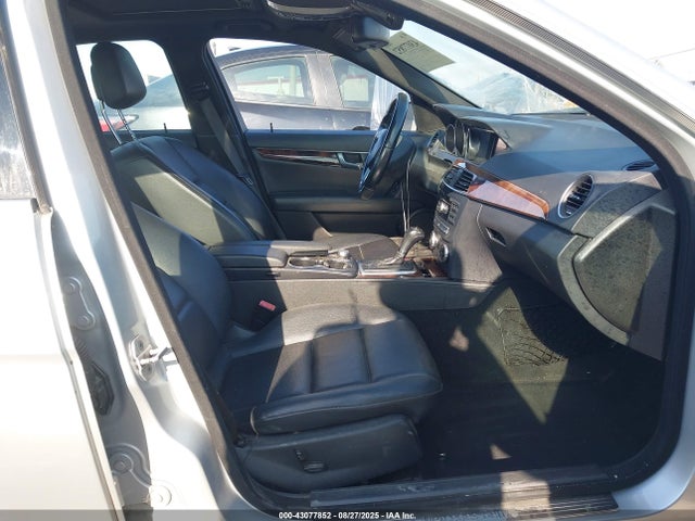 Mercedes-Benz C-Class 2014 WDDGF4HB3EA967039 Image 5