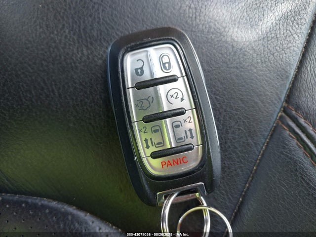 Chrysler Pacifica 2017 2C4RC1EG9HR665250 Image 11