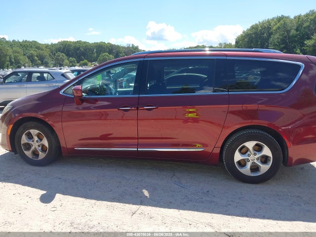 Chrysler Pacifica 2017 2C4RC1EG9HR665250 Image 14