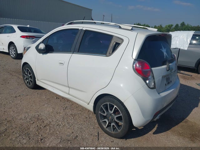Chevrolet ll0 2014 KL8CF6S95EC522406 Image 3
