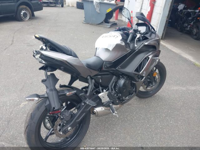 2021 KAWASAKI EX650 ML5EXEM13MDA46418 Photo 3