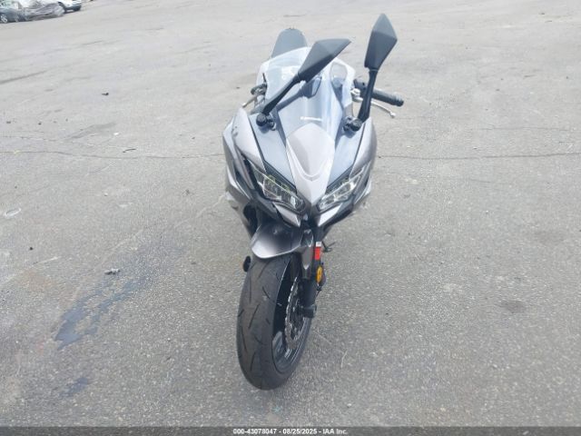 2021 KAWASAKI EX650 ML5EXEM13MDA46418 Photo 4