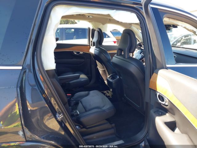 2022 VOLVO XC90 YV4A221K0N1802153 Photo 7