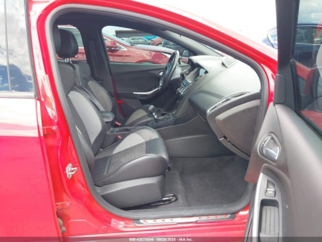 2017 FORD FOCUS ST 1FADP3L93HL298438 Photo 4