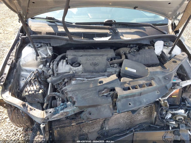 43078143 :رقم المزاد ، 4T1BF1FK7GU247052 vin ، 2016 Toyota Camry Le مزاد بيع