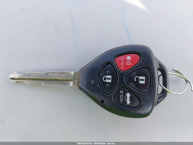 43078143 :رقم المزاد ، 4T1BF1FK7GU247052 vin ، 2016 Toyota Camry Le مزاد بيع