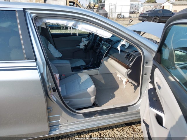 43078143 :رقم المزاد ، 4T1BF1FK7GU247052 vin ، 2016 Toyota Camry Le مزاد بيع