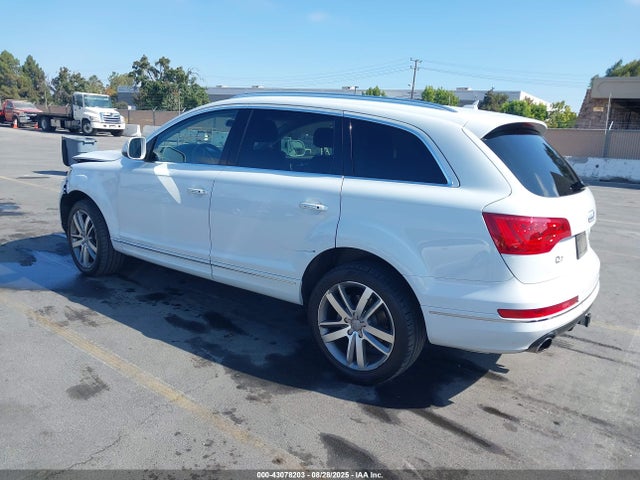 2015 AUDI Q7 WA1LGAFE7FD002213 Photo 2