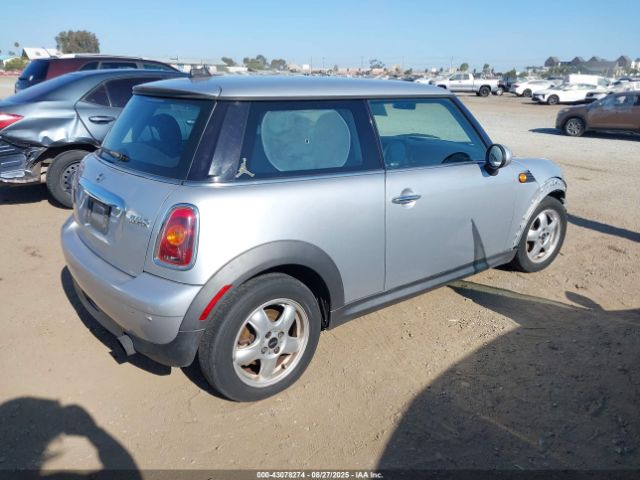 2009 MINI COOPER WMWMF33549TW78588 Photo 3
