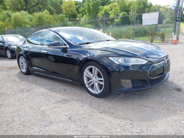 2013 TESLA MODEL S 5YJSA1AG0DFP10630 Photo 0
