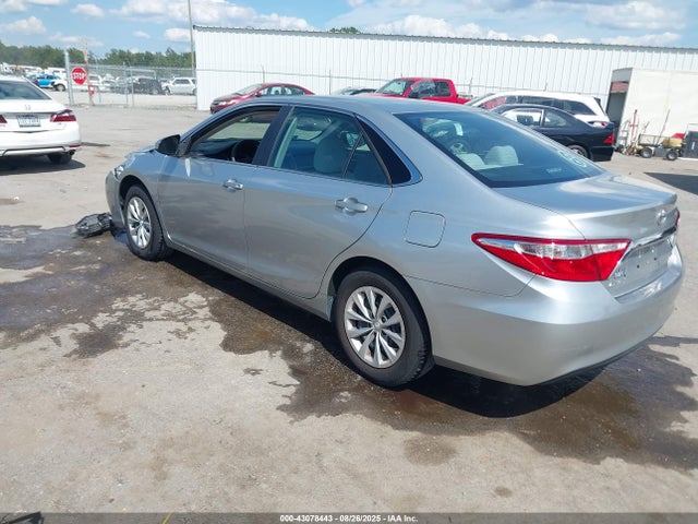 Toyota 2ar-fe 2017 4T1BF1FK1HU632575 Image 3