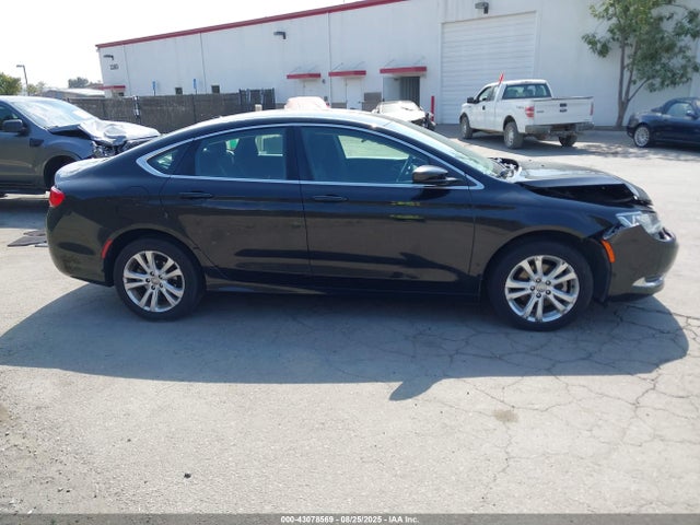 1C3CCCAB7FN717064 Chrysler 200