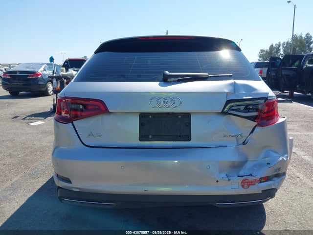 WAUUPBFF3GA156524 Audi A3