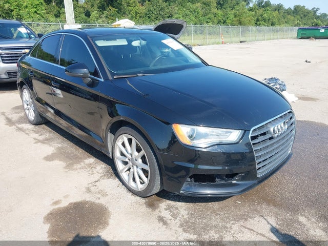 2015 AUDI A3 WAUBFGFF4F1019789 Photo 0
