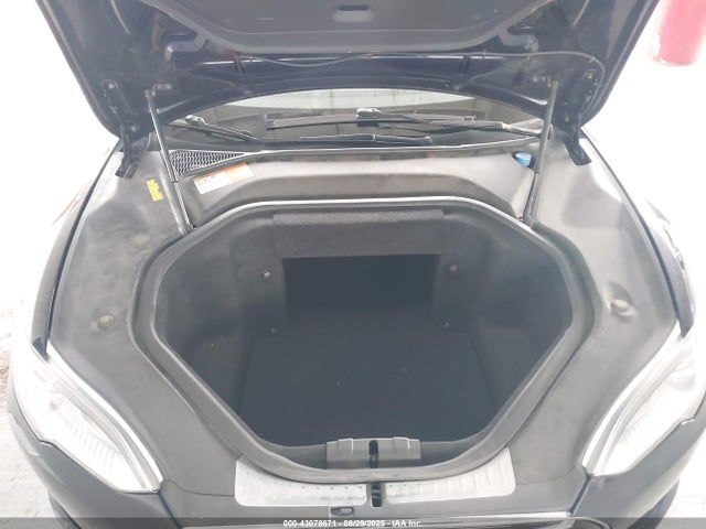 Продажа на аукционе авто 2013 Tesla Model S, vin: 5YJSA1AC8DFP10114, номер лота: 43078671