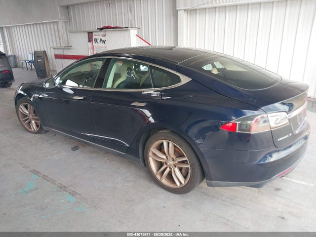 Продажа на аукционе авто 2013 Tesla Model S, vin: 5YJSA1AC8DFP10114, номер лота: 43078671