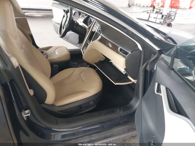 Продажа на аукционе авто 2013 Tesla Model S, vin: 5YJSA1AC8DFP10114, номер лота: 43078671