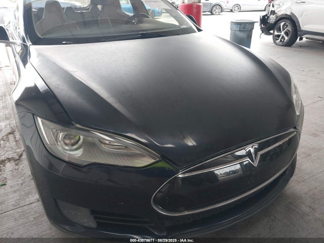 Продажа на аукционе авто 2013 Tesla Model S, vin: 5YJSA1AC8DFP10114, номер лота: 43078671