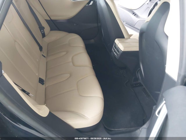 Продажа на аукционе авто 2013 Tesla Model S, vin: 5YJSA1AC8DFP10114, номер лота: 43078671