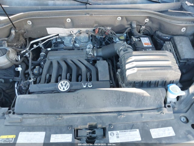 1V2LR2CAXJC527223 Volkswagen fsi