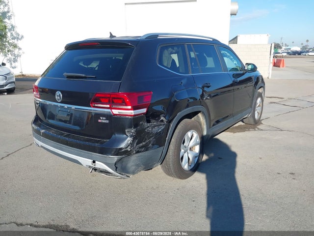 1V2LR2CAXJC527223 Volkswagen fsi