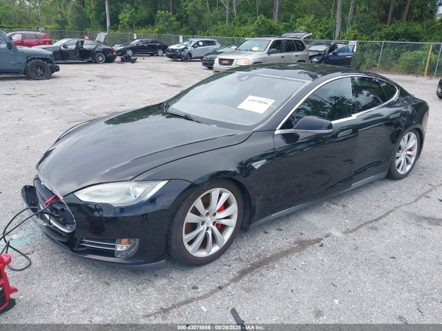 2015 TESLA MODEL S 5YJSA1H2XFFP68743 Photo 1