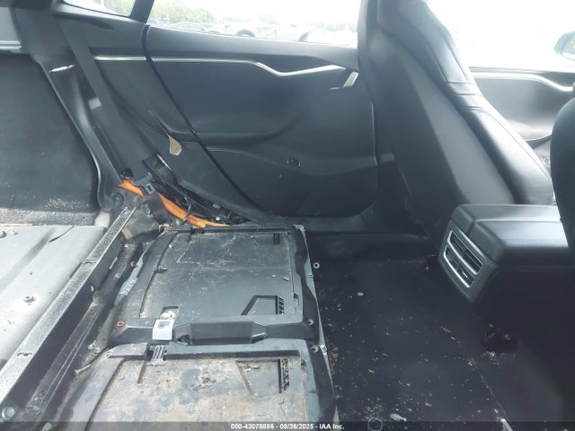 2015 TESLA MODEL S 5YJSA1H2XFFP68743 Photo 7