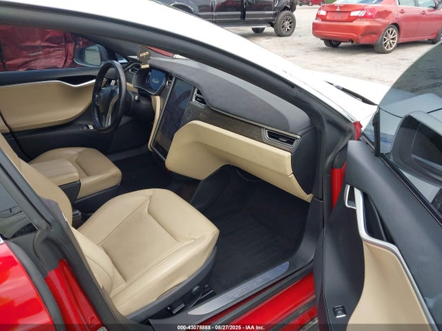 2015 TESLA MODEL S 5YJSA1H21FFP73989 Photo 4
