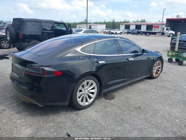 2013 TESLA MODEL S 5YJSA1DPXDFP13515 Photo 3