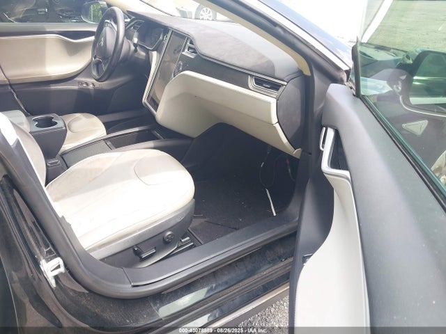 2013 TESLA MODEL S 5YJSA1DPXDFP13515 Photo 4