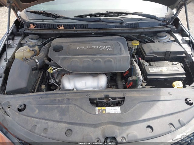 Chrysler 200 2016 1C3CCCBB4GN116565 Image 10