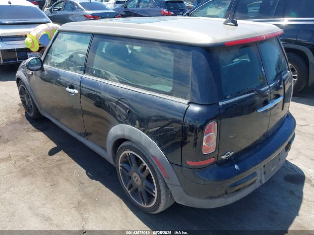 2013 MINI CLUBMAN WMWZF3C51DT490934 Photo 2