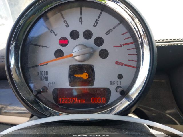 2013 MINI CLUBMAN WMWZF3C51DT490934 Photo 6