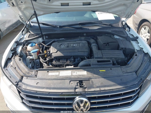 1VWBT7A30HC076035 Volkswagen 1.8 tsi