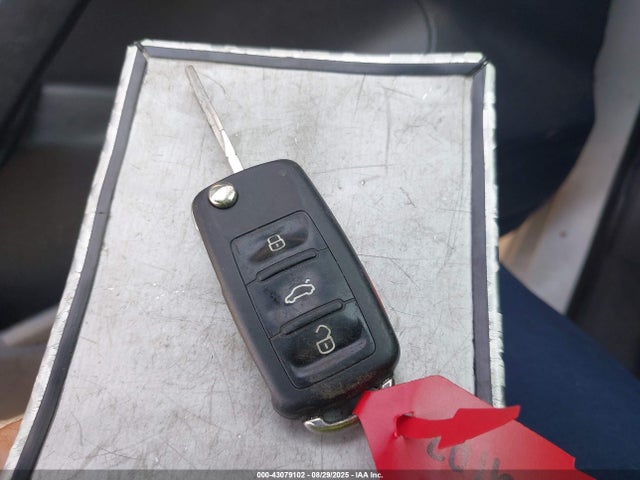 1VWBT7A30HC076035 Volkswagen 1.8 tsi