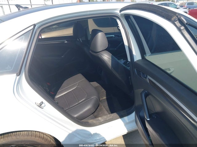1VWBT7A30HC076035 Volkswagen 1.8 tsi