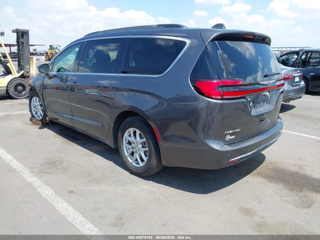 Chrysler 2022 2022 2C4RC1BG0NR145406 Image 3