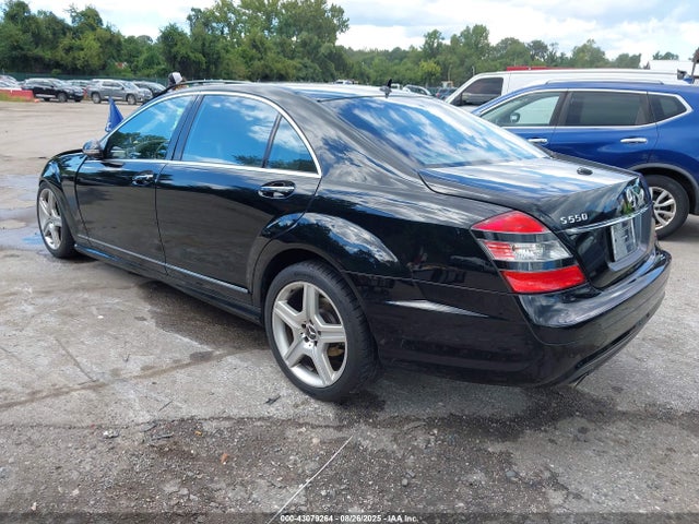 2007 MERCEDES-BENZ S 550 WDDNG71XX7A053806 Photo 2