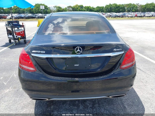 43079415 :رقم المزاد ، 55SWF4KB5FU031879 vin ، 2015 Mercedes-benz C 300 4matic/luxury 4matic/sport 4matic مزاد بيع