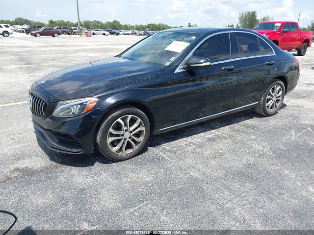 43079415 :رقم المزاد ، 55SWF4KB5FU031879 vin ، 2015 Mercedes-benz C 300 4matic/luxury 4matic/sport 4matic مزاد بيع