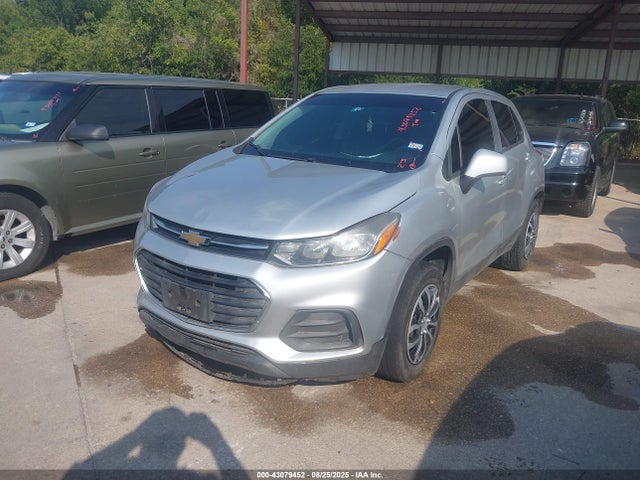 Chevrolet luv - mfi, variable valve timing, e85 max, alum 2018 KL7CJKSB7JB646823 Image 2