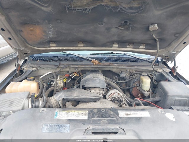 Продажа на аукционе авто 2000 Chevrolet Suburban 1500 Lt, vin: 3GNEC16T4YG127529, номер лота: 43079545
