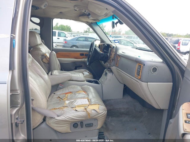 Продажа на аукционе авто 2000 Chevrolet Suburban 1500 Lt, vin: 3GNEC16T4YG127529, номер лота: 43079545