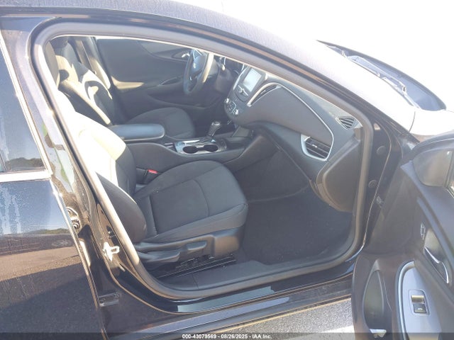 Продажа на аукционе авто 2018 Chevrolet Malibu 1fl, vin: 1G1ZC5ST2JF285973, номер лота: 43079569