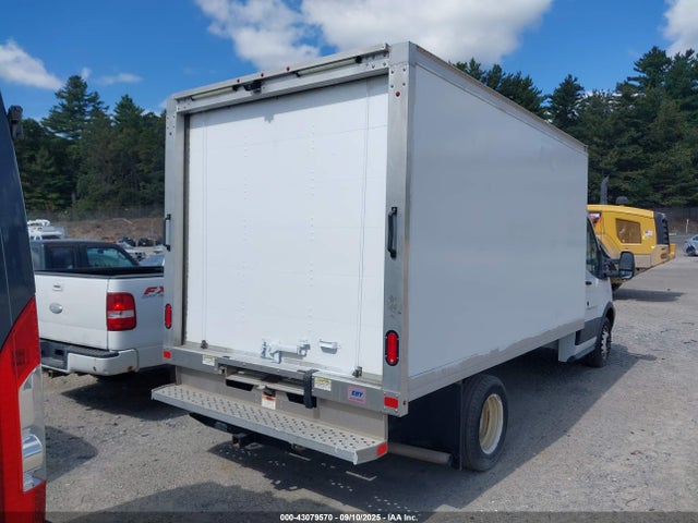 Ford Transit 2018 1FDBF8ZM5JKA87388 Image 4
