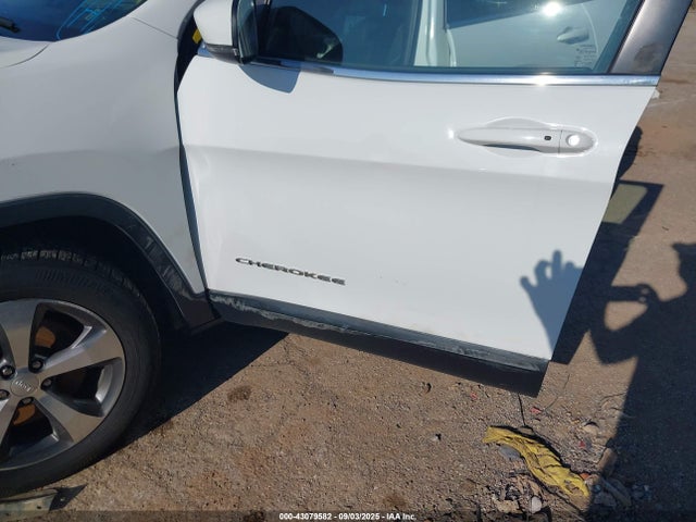 1C4PJMDN4KD295060 Jeep Cherokee