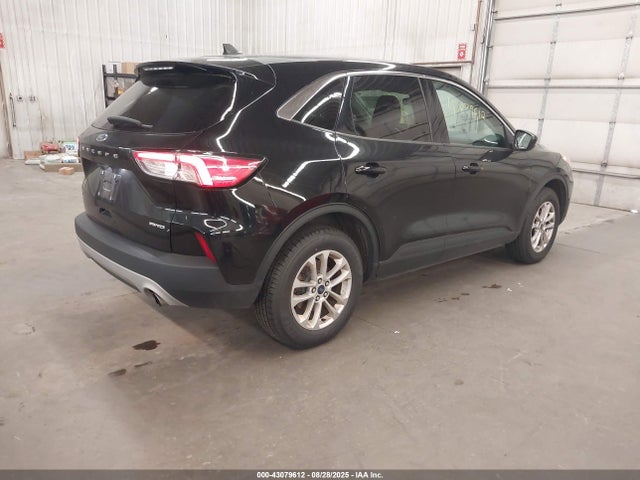 1FMCU9G67MUA74137 Ford ESCAPE SE