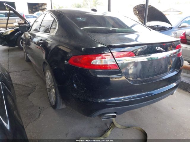 2011 JAGUAR XF SAJWA0FB2BLS19500 Photo 2