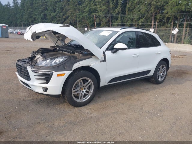 Porsche Macan 2017 WP1AA2A57HLB82618 Image 2