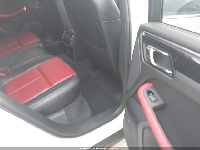Porsche Macan 2017 WP1AA2A57HLB82618 Image 8